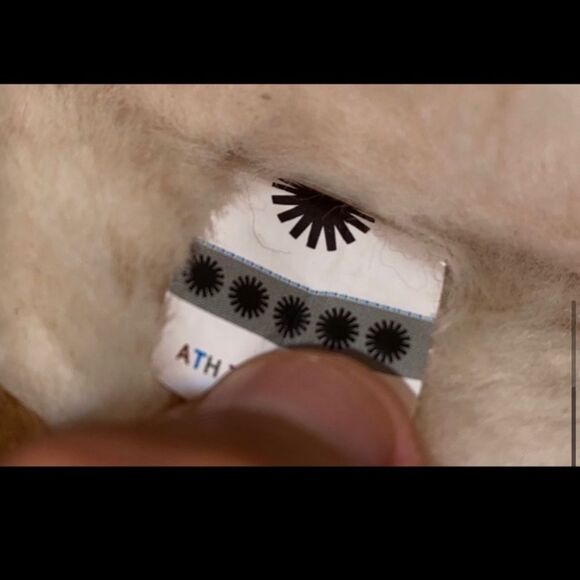 UGG BAILEY BOW TALL - Picture 5 of 6